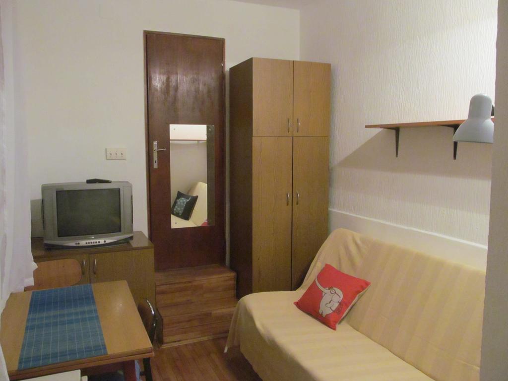 Studio Kalenic Belgrad Exteriör bild