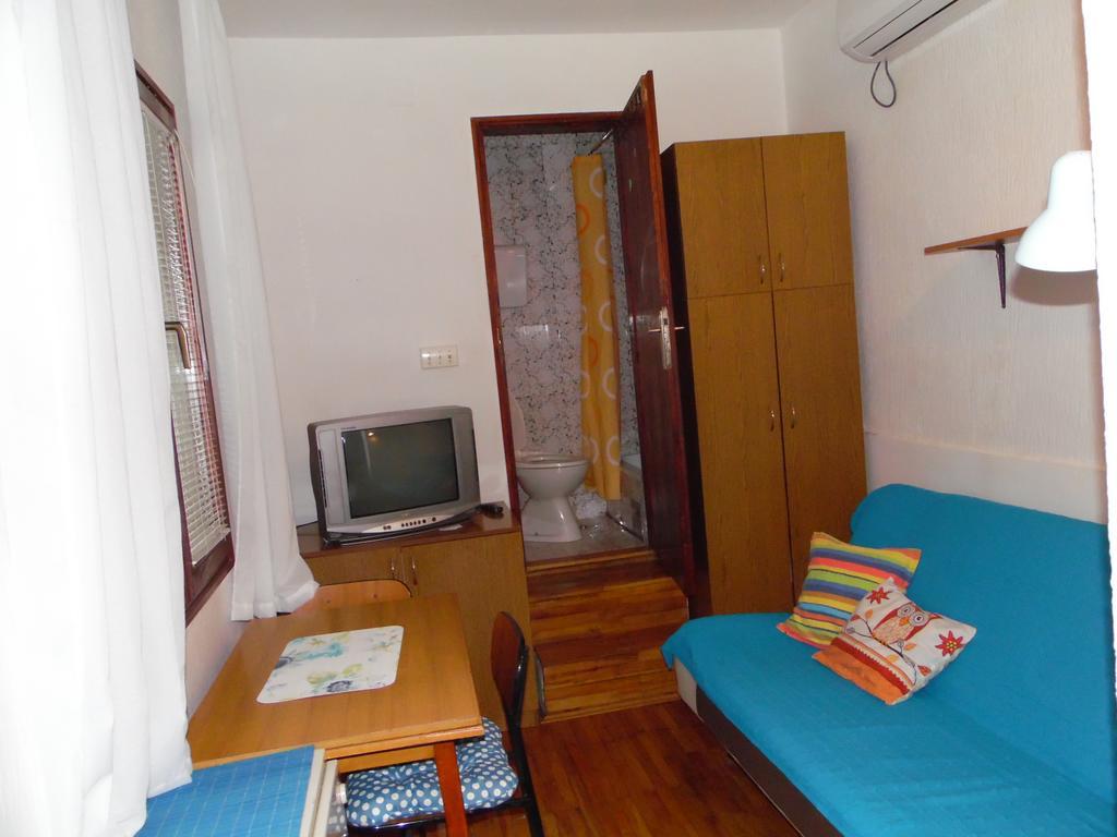 Studio Kalenic Belgrad Exteriör bild